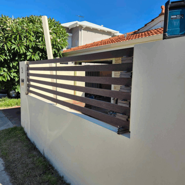 What Are Composite Fence Panels and How Are They Used? 2 Horizontal Composite Fencing